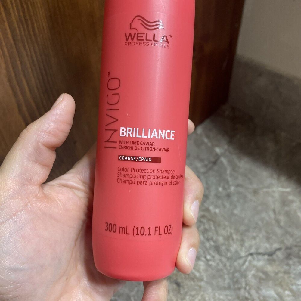 Wella Invigo Brilliance Color Protection Shampoo For Coarse Hair 10.1 oz - Picture 2 of 3